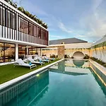 Villa Kawis Seminyak