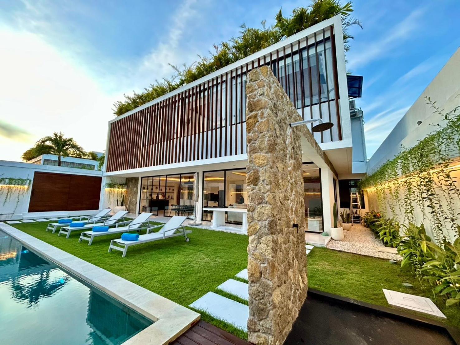 Kawis Villa